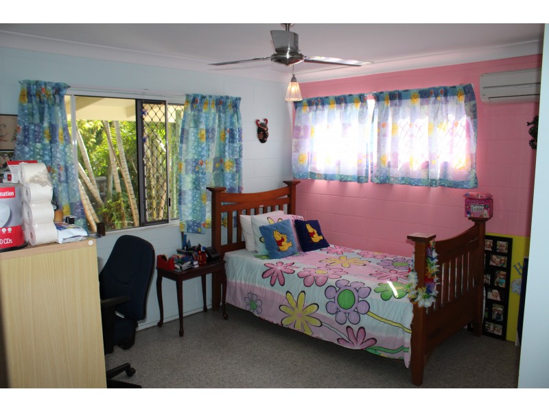 124 Horseshoe Bay Rd, Horseshoe Bay QLD 4819