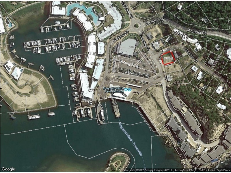 140 Sooning St, Nelly Bay QLD 4819