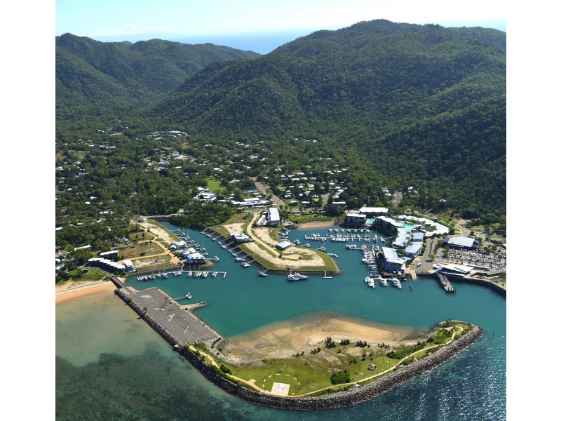 142 Sooning St, Nelly Bay QLD 4819