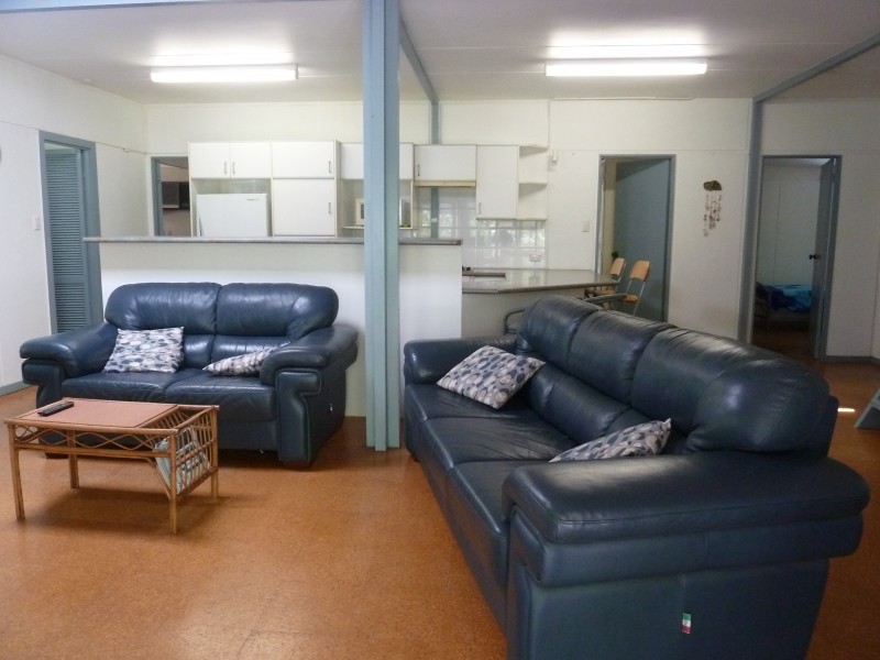 15 Winifred St, Nelly Bay QLD 4819