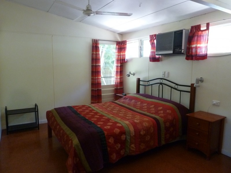 15 Winifred St, Nelly Bay QLD 4819