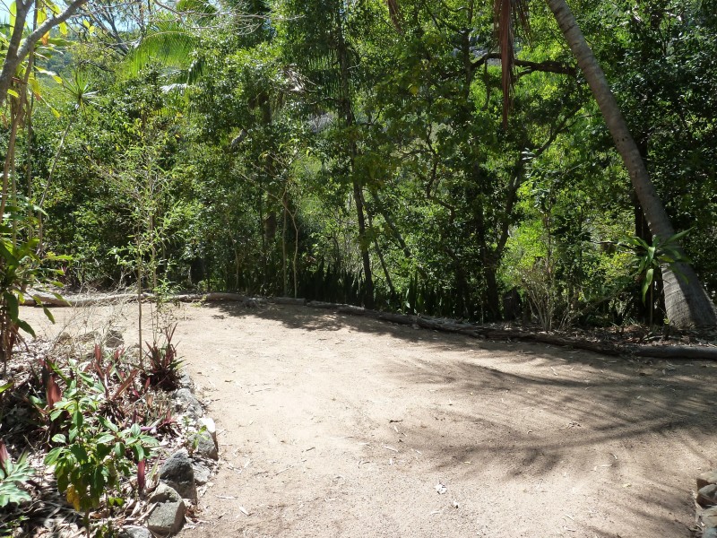 15 Winifred St, Nelly Bay QLD 4819