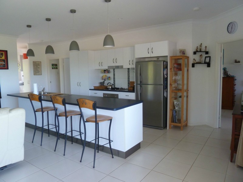 94 Gifford St, Horseshoe Bay QLD 4819