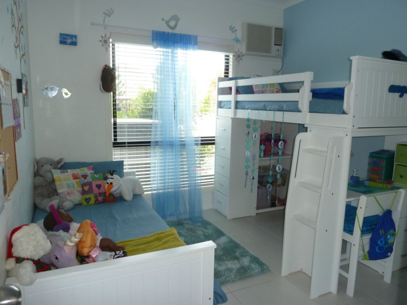 94 Gifford St, Horseshoe Bay QLD 4819