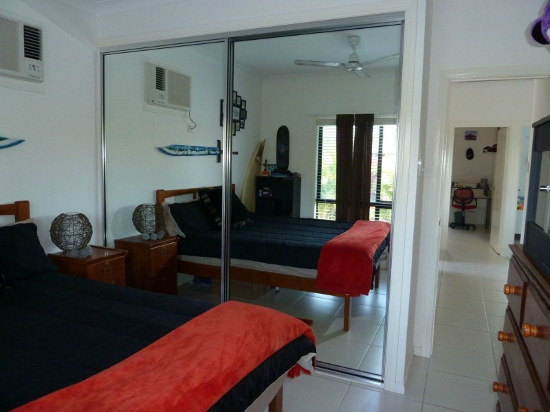 94 Gifford St, Horseshoe Bay QLD 4819