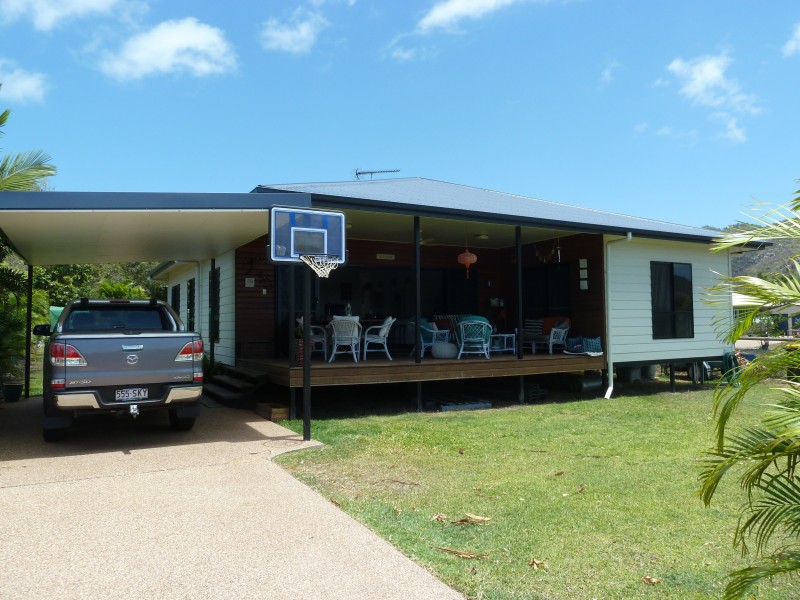 94 Gifford St, Horseshoe Bay QLD 4819