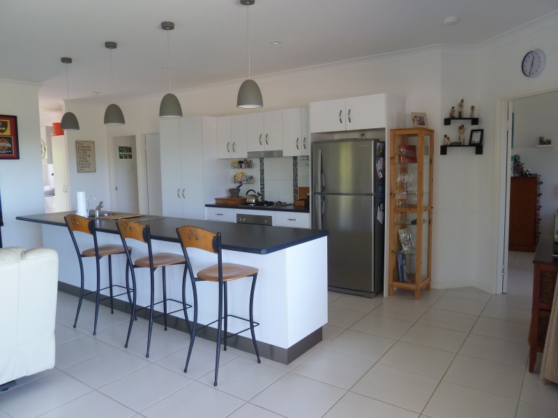 94 Gifford St, Horseshoe Bay QLD 4819