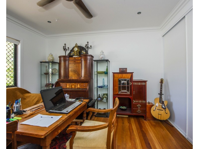 10 Bayside Ct, Horseshoe Bay QLD 4819