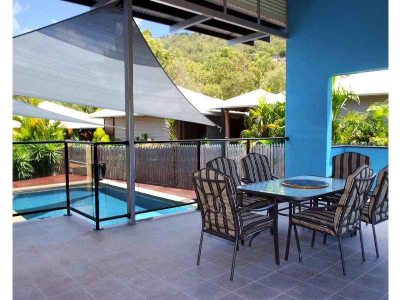 10 Bayside Ct, Horseshoe Bay QLD 4819