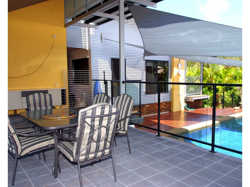 10 Bayside Ct, Horseshoe Bay QLD 4819