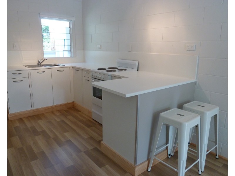 2/9 Kirk St, Nelly Bay QLD 4819