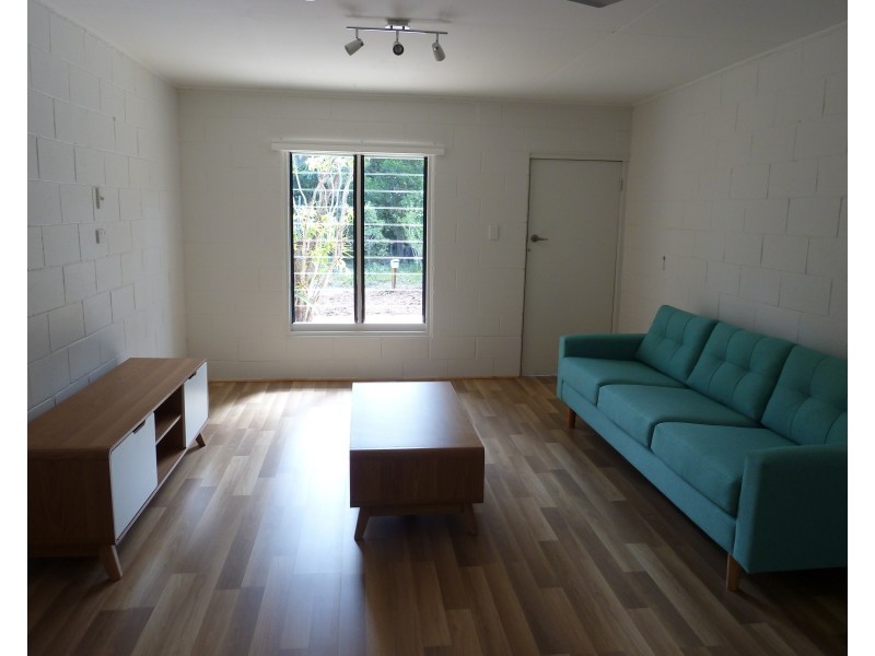 2/9 Kirk St, Nelly Bay QLD 4819