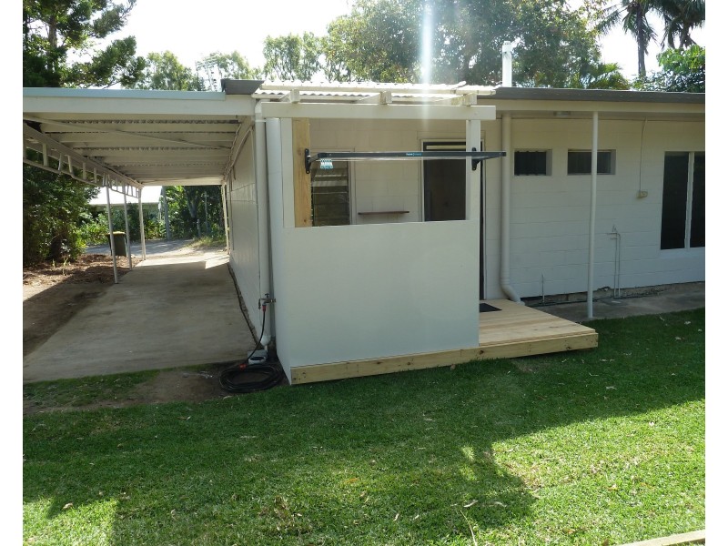 2/9 Kirk St, Nelly Bay QLD 4819