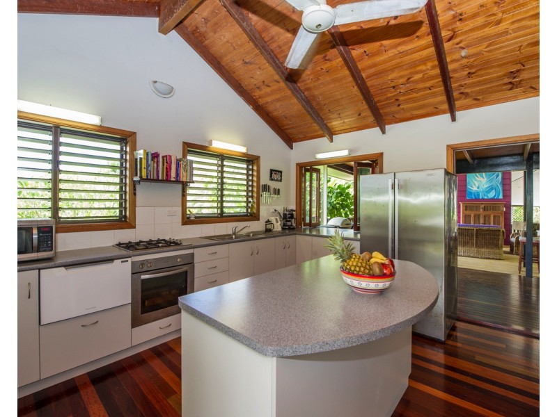 31 Nerita Cres, Nelly Bay QLD 4819