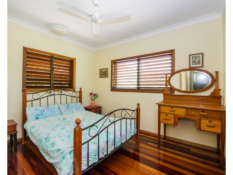 31 Nerita Cres, Nelly Bay QLD 4819