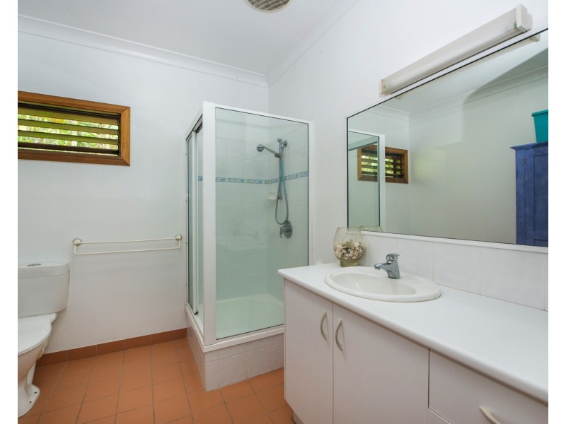 31 Nerita Cres, Nelly Bay QLD 4819