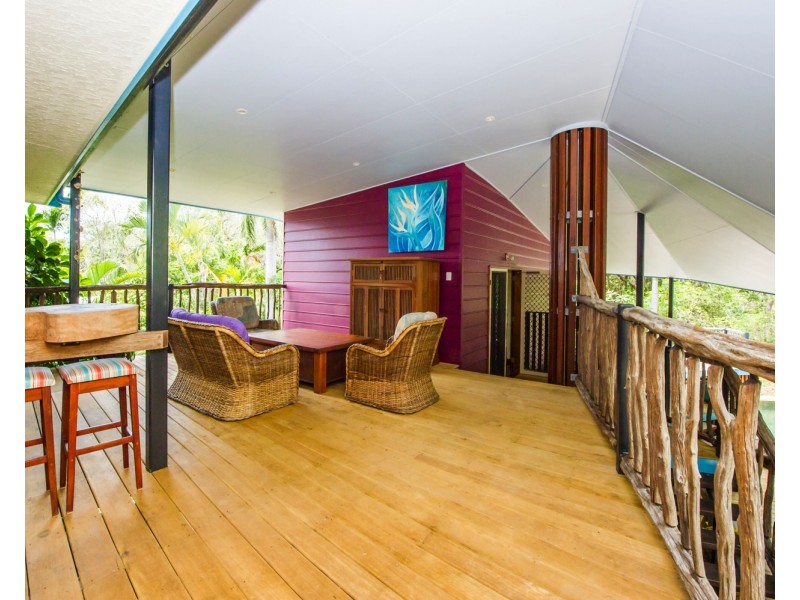 31 Nerita Cres, Nelly Bay QLD 4819