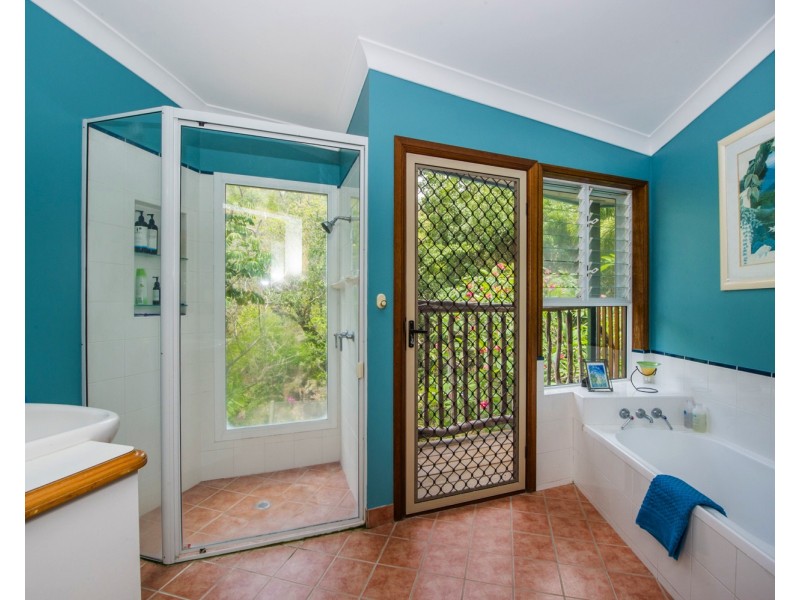 31 Nerita Cres, Nelly Bay QLD 4819