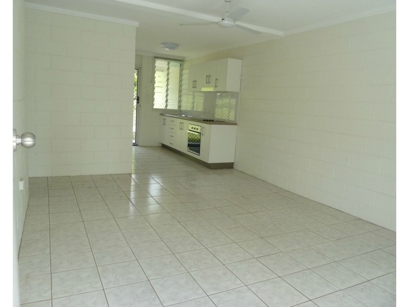 2/119 Horseshoe Bay Road, Horseshoe Bay QLD 4819