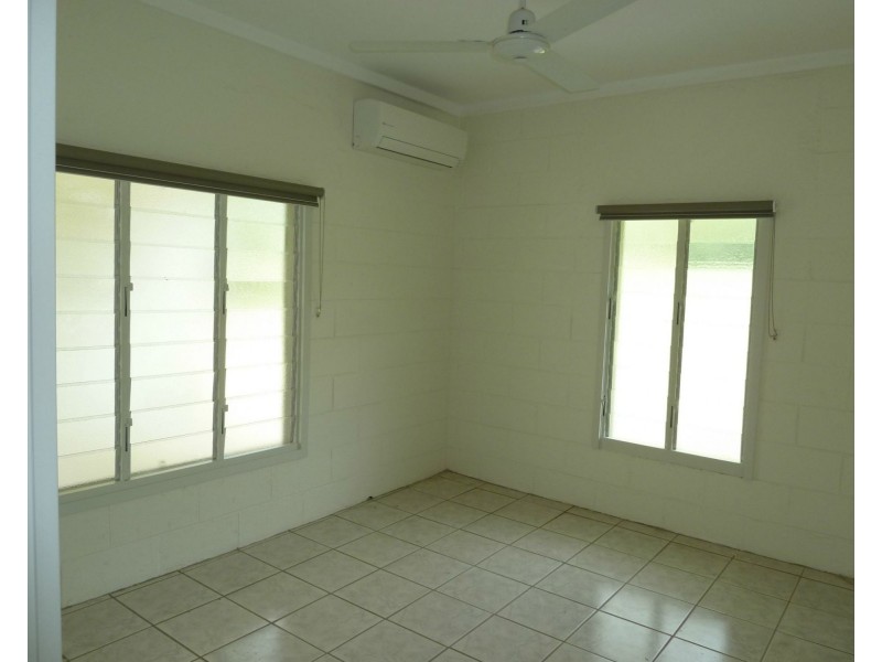 2/119 Horseshoe Bay Road, Horseshoe Bay QLD 4819