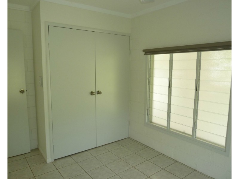 2/119 Horseshoe Bay Road, Horseshoe Bay QLD 4819