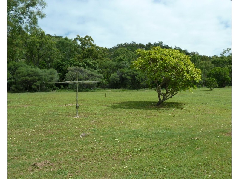 2/119 Horseshoe Bay Road, Horseshoe Bay QLD 4819