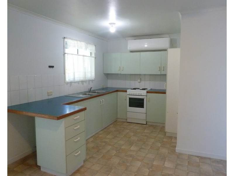 52 Sooning St, Nelly Bay QLD 4819