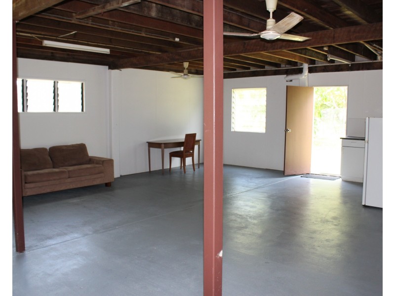 44 Barbarra St, Picnic Bay QLD 4819