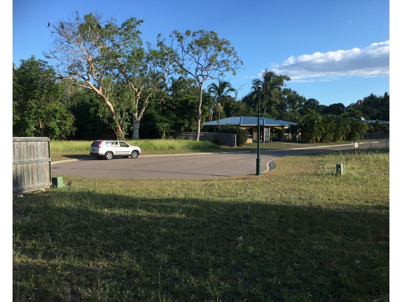 21 Serene Place, Nelly Bay QLD 4819