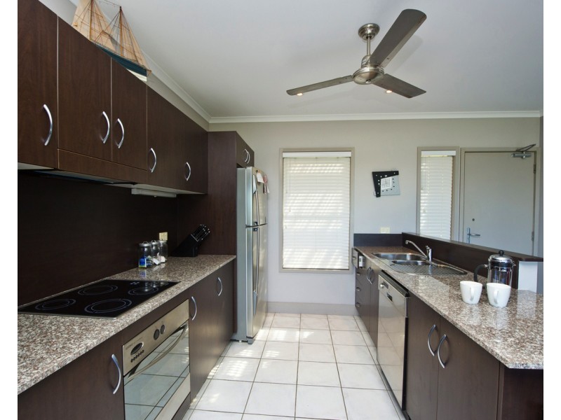 6/13-15 Terrace Pl, Nelly Bay QLD 4819