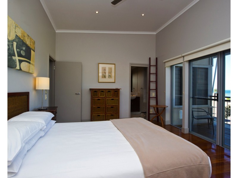 6/13-15 Terrace Pl, Nelly Bay QLD 4819