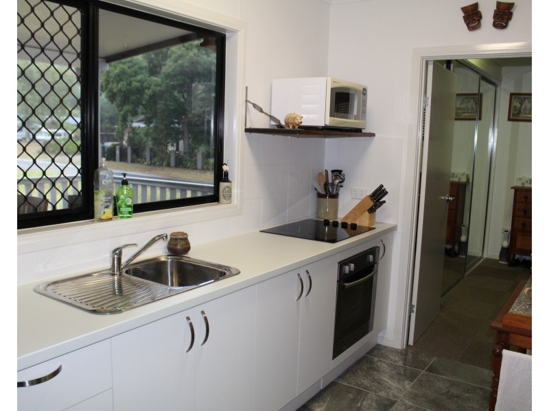 7 Serene Pl, Nelly Bay QLD 4819