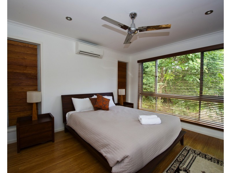 18 Yates St, Nelly Bay QLD 4819