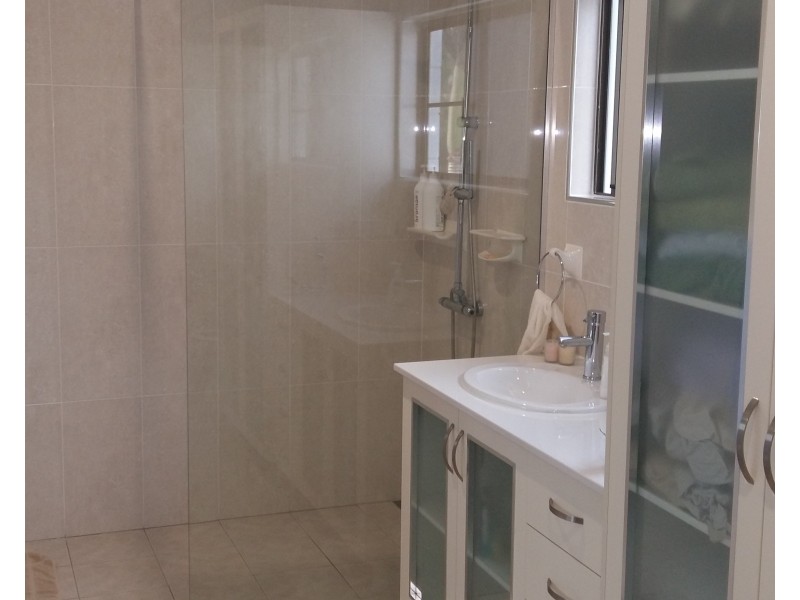 34 Picnic St, Picnic Bay QLD 4819