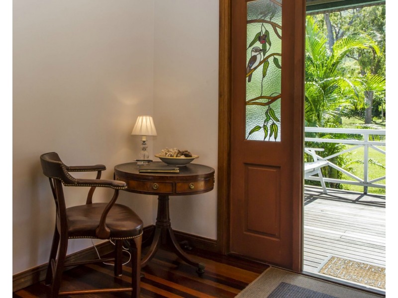 26 Mandalay Ave, Nelly Bay QLD 4819