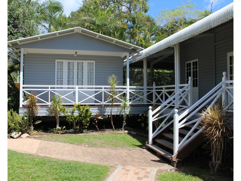 26 Mandalay Ave, Nelly Bay QLD 4819