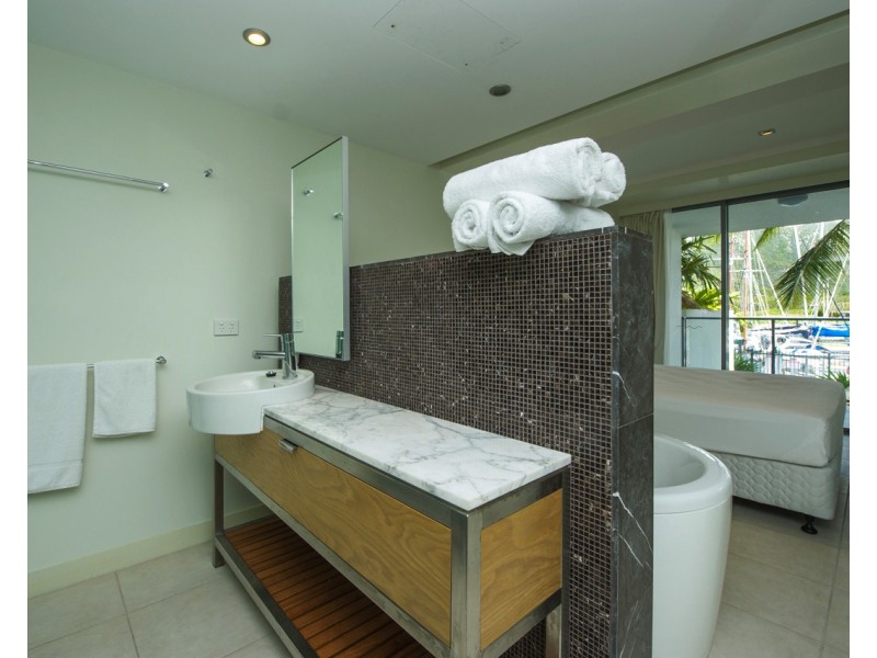 1014/123 Sooning Street, Nelly Bay QLD 4819