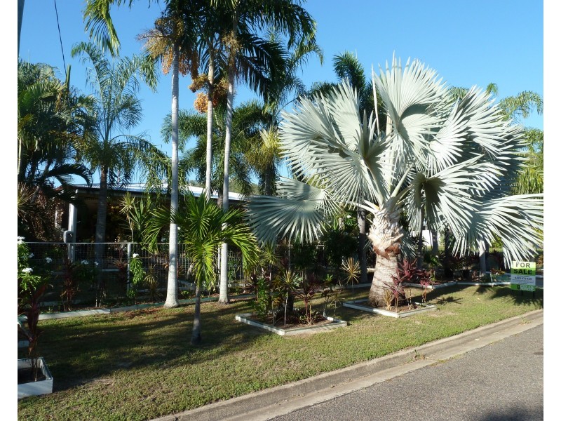 16 Compass Cres, Nelly Bay QLD 4819