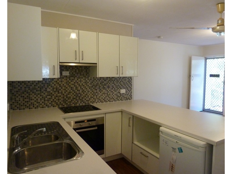 36 Barbarra St, Picnic Bay QLD 4819