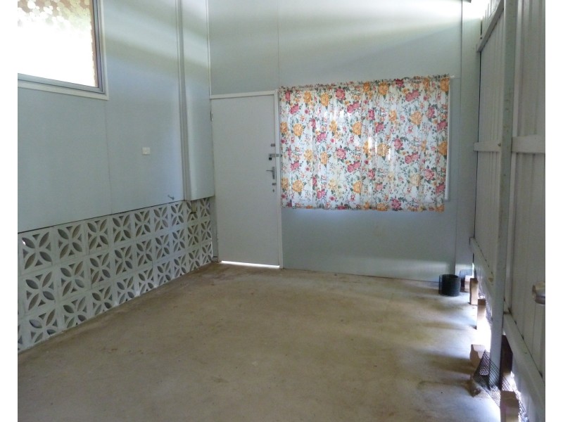 36 Barbarra St, Picnic Bay QLD 4819