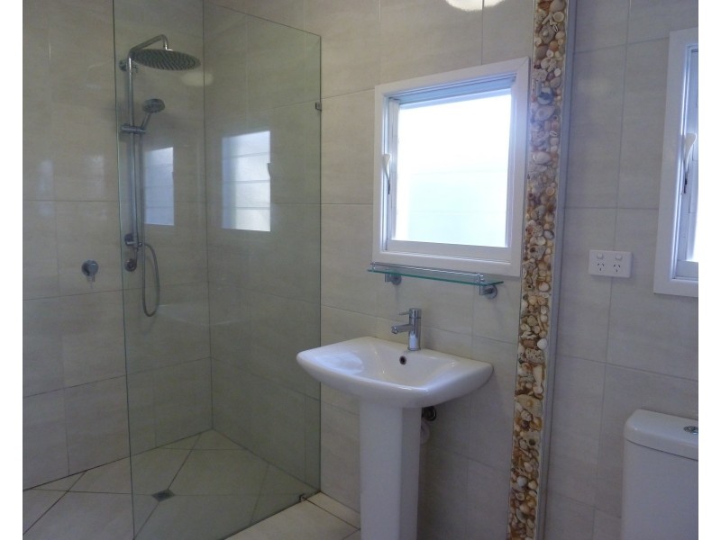 36 Barbarra St, Picnic Bay QLD 4819