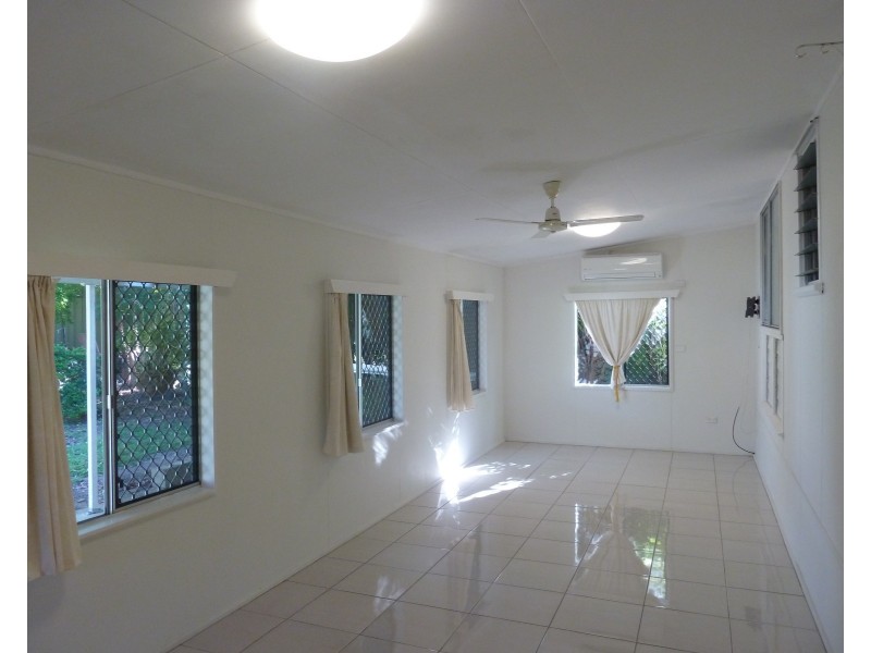 36 Barbarra St, Picnic Bay QLD 4819