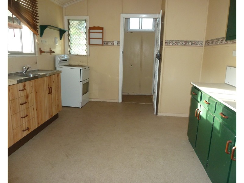 40 Granite St, Picnic Bay QLD 4819