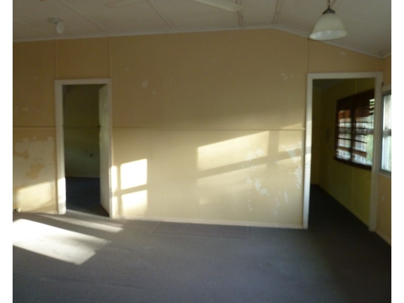 40 Granite St, Picnic Bay QLD 4819