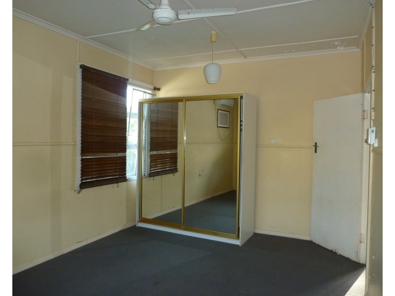 40 Granite St, Picnic Bay QLD 4819