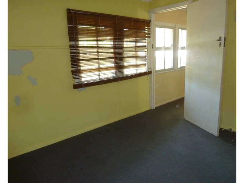 40 Granite St, Picnic Bay QLD 4819