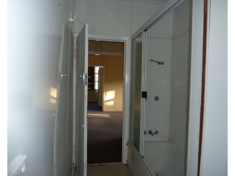 40 Granite St, Picnic Bay QLD 4819