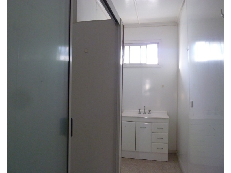 40 Granite St, Picnic Bay QLD 4819