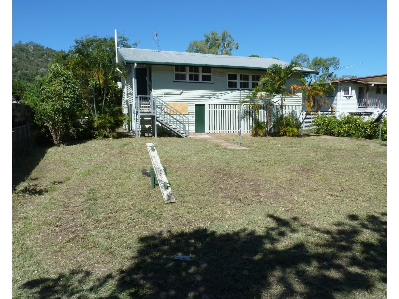 40 Granite St, Picnic Bay QLD 4819