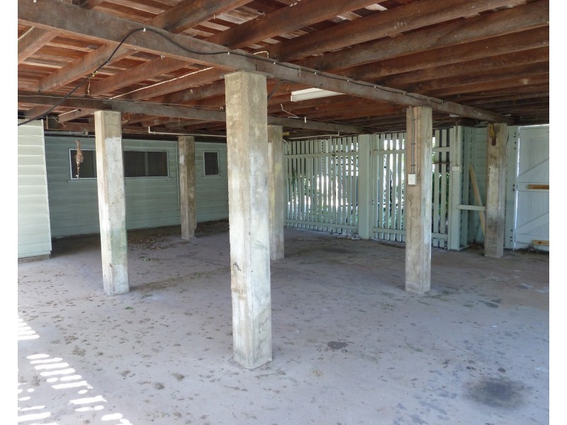 40 Granite St, Picnic Bay QLD 4819